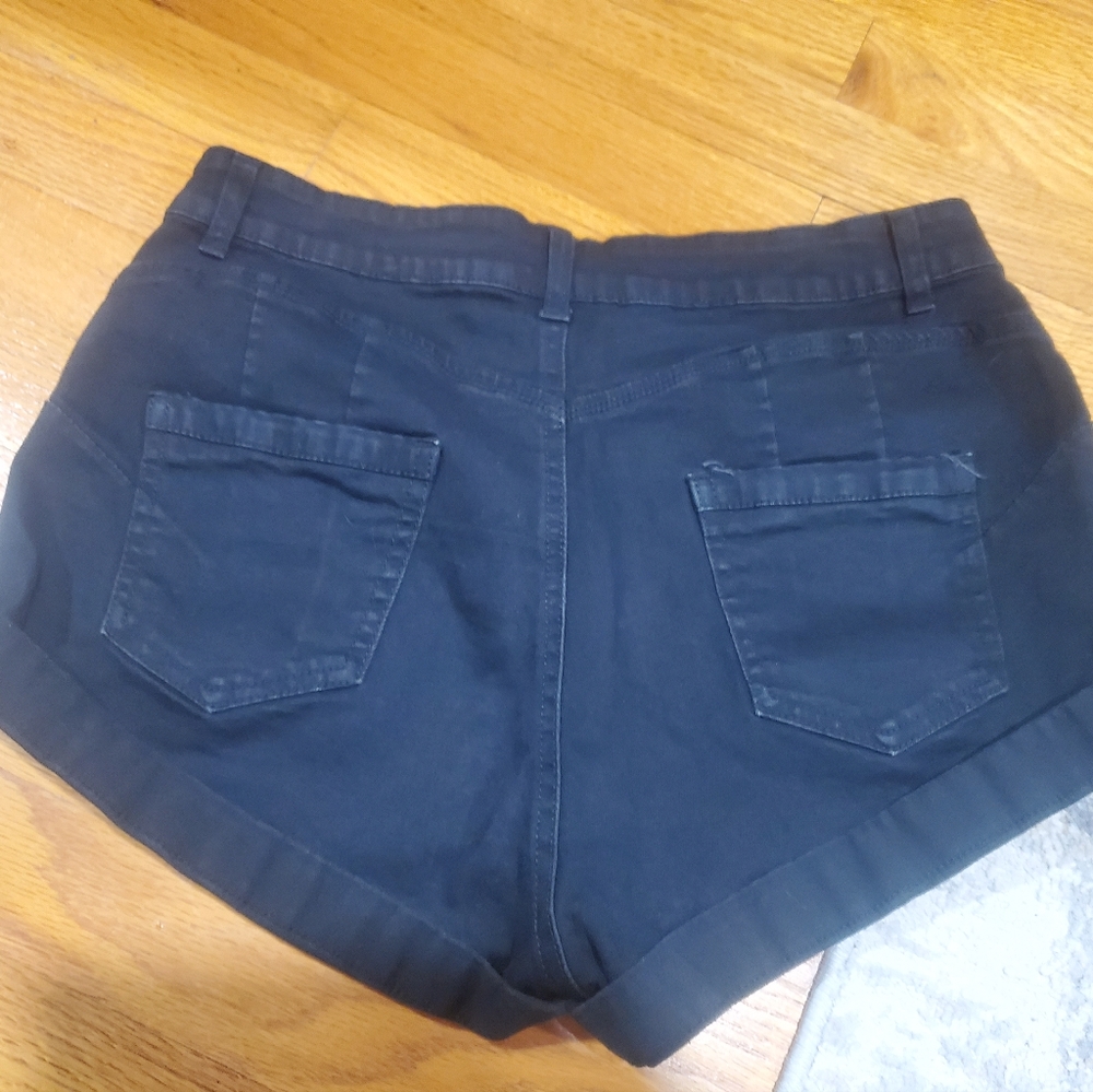 Women's Black Jean Shorts Size Large - Picture 2 of 3